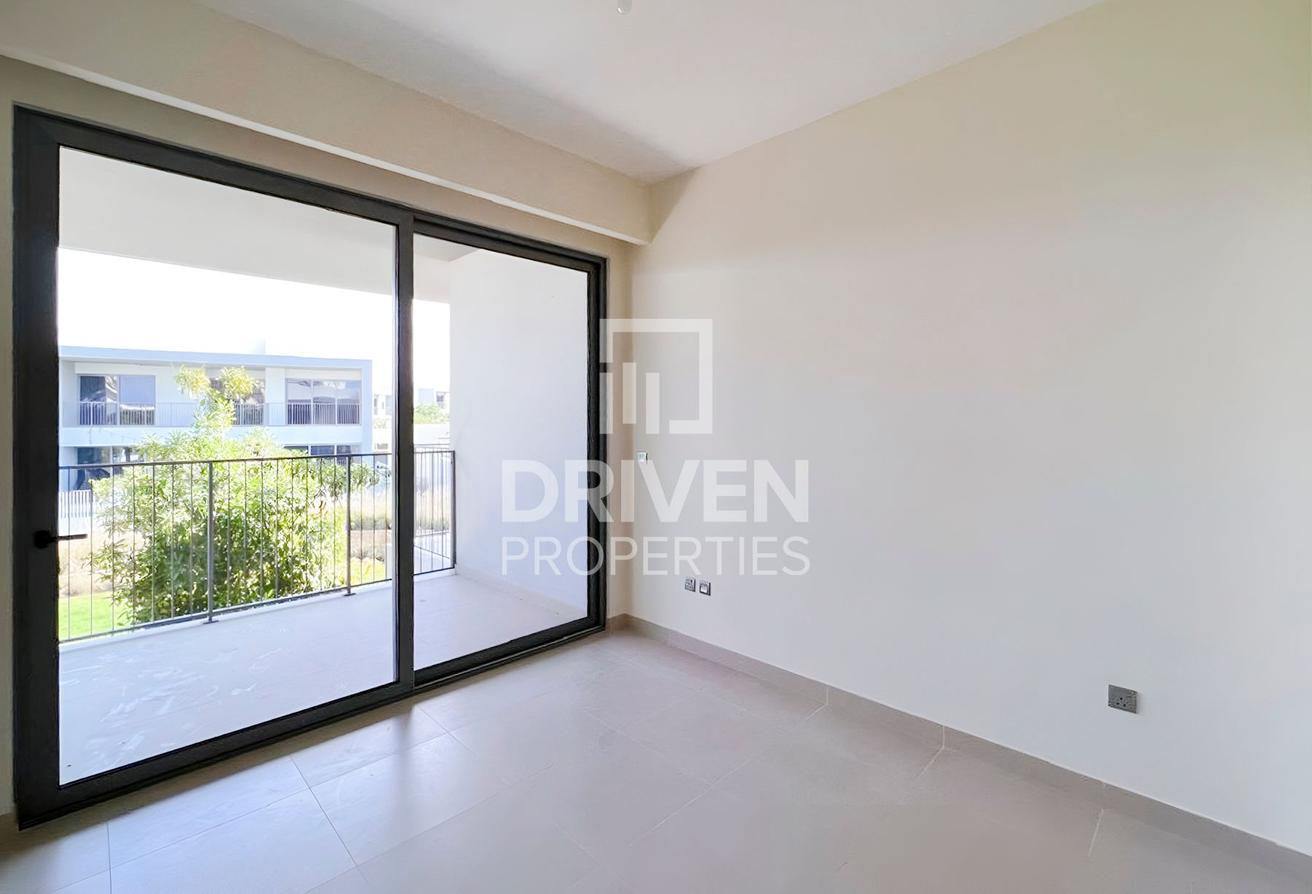 Excellent Location | Spacious | Ready to Move In photo 11