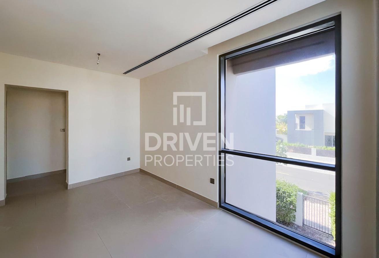 Excellent Location | Spacious | Ready to Move In photo 12