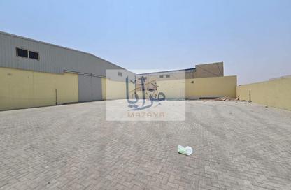 Warehouse - Studio - 4 Bathrooms for rent in Umm Al Thuoob - Umm Al Quwain