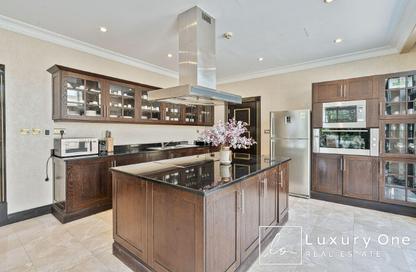 Villa - 5 Bedrooms - 6 Bathrooms for rent in Royal Residences Jumeirah Zabeel Saray - The Crescent - Palm Jumeirah - Dubai