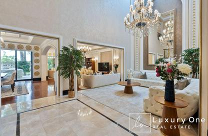 Villa - 5 Bedrooms - 6 Bathrooms for rent in Royal Residences Jumeirah Zabeel Saray - The Crescent - Palm Jumeirah - Dubai