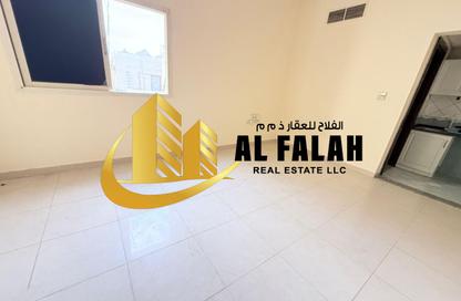 Apartment - Studio - 1 Bathroom for rent in Bu Tina - Al Sharq - Sharjah