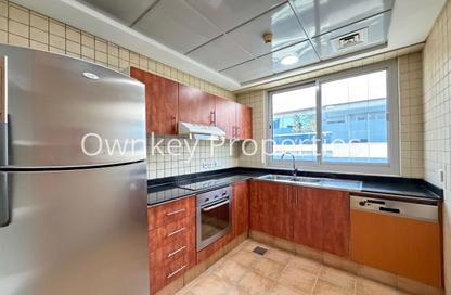 Apartment - 2 Bedrooms - 3 Bathrooms for rent in Blue Waves Residence - Al Mankhool - Bur Dubai - Dubai