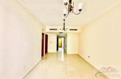Apartment - 1 Bedroom - 2 Bathrooms for rent in Muwaileh 29 Building - Muwaileh - Sharjah