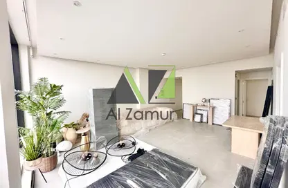 Apartment - 2 Bedrooms - 2 Bathrooms for rent in Aras Heights - Majan - Dubai