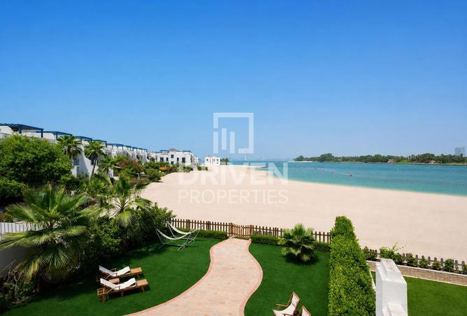 Biggest Layout and Plot | Direct Sea Access