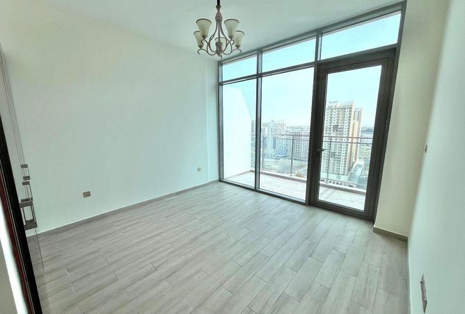 82810400 - Property Image 3