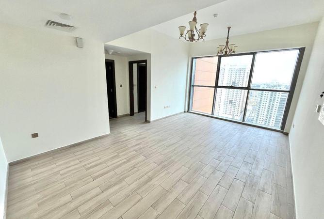 82810400 - Property Main Image