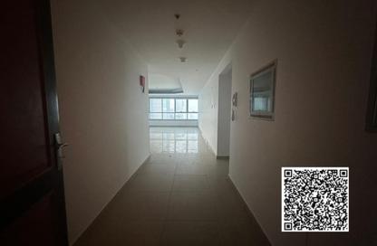 Apartment - 2 Bedrooms - 2 Bathrooms for rent in Corniche Tower - Ajman Corniche Road - Ajman
