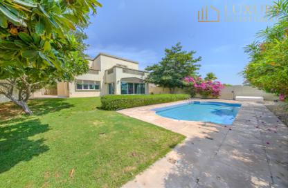 Villa - 4 Bedrooms - 4 Bathrooms for rent in District 3 - Jumeirah Park - Dubai