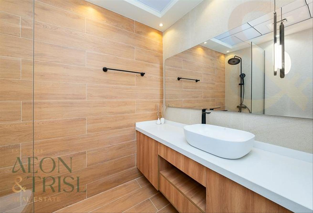 Fully Furnished | Prime Location | Multiple Option photo 14