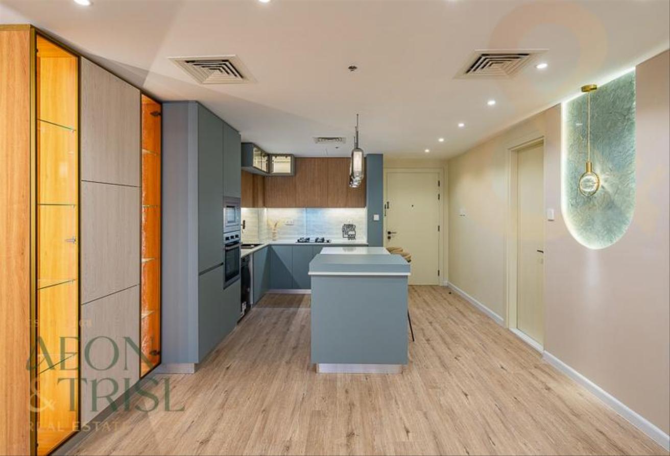Fully Furnished | Prime Location | Multiple Option photo 2