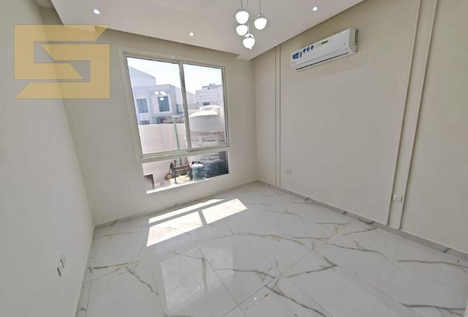 132489547 - Property Image 3