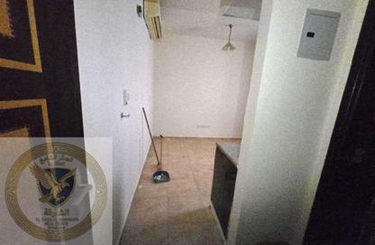 Apartment - Studio - 1 Bathroom for rent in Al Qulaya'ah - Al Sharq - Sharjah Apartment - Studio - 1 Bathroom for rent in Al Qulaya'ah - Al Sharq - Sharjah