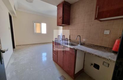 Apartment - Studio - 1 Bathroom for rent in Muwaileh - Sharjah