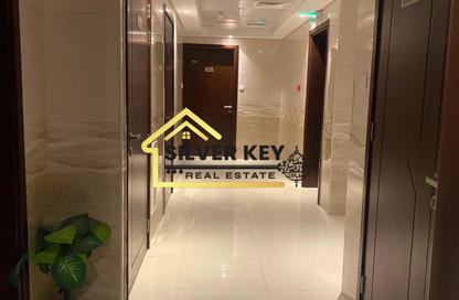 Apartment - 1 Bedroom - 2 Bathrooms for rent in SBS B1 Building - Abu shagara - Sharjah