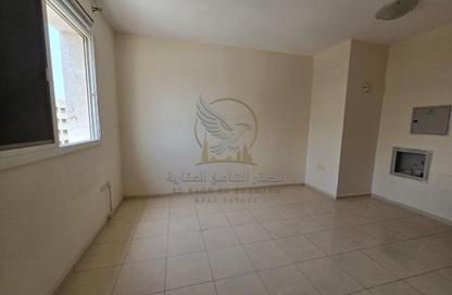 Apartment - Studio - 1 Bathroom for rent in Al Qulaya'ah - Al Sharq - Sharjah