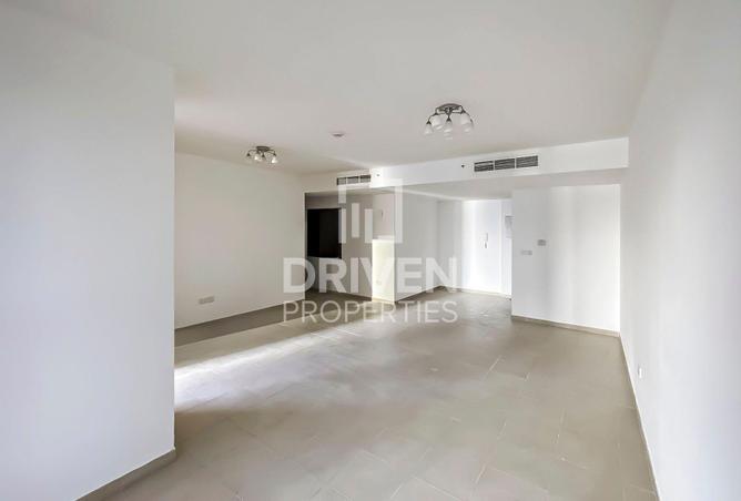 82375563 - Property Image 3