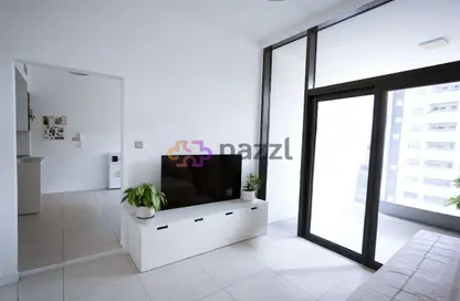 Apartment - 3 Bedrooms - 3 Bathrooms for sale in Binghatti Views - Dubai Silicon Oasis - Dubai