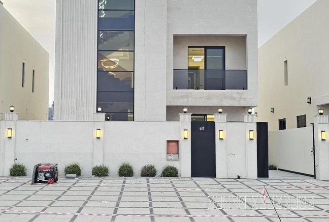 73112393 - Property Image 2