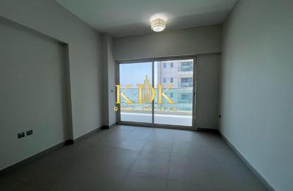 Apartment - 3 Bedrooms - 4 Bathrooms for rent in Dune Residency - District 17 - Jumeirah Village Circle - Dubai