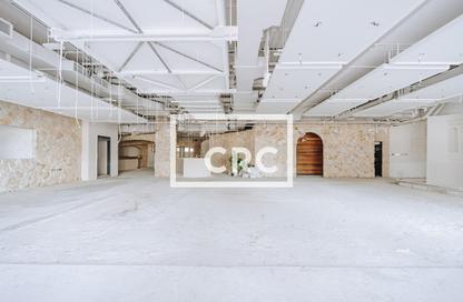 Retail - Studio - 1 for rent in Burj Daman - DIFC - Dubai