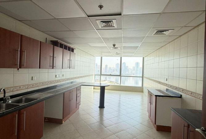 72306019 - Property Image 2