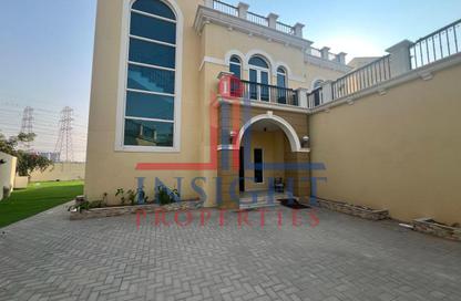 Villa - 4 Bedrooms - 4 Bathrooms for rent in District 9 - Jumeirah Park - Dubai
