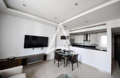 Apartment - 1 Bedroom - 2 Bathrooms for rent in Bonnington Tower - JLT Cluster J - Jumeirah Lake Towers - Dubai
