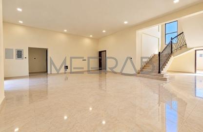 Villa - 4 - 5 for rent in Al Aweer 1 - Al Aweer - Dubai Villa - 4 - 5 for rent in Al Aweer 1 - Al Aweer - Dubai