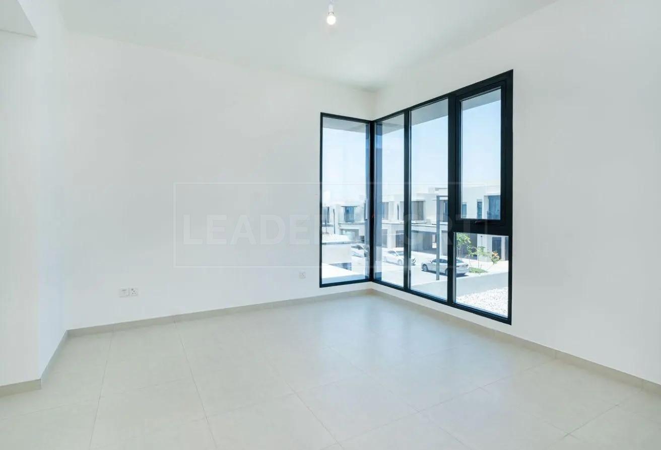 4BR+M Corner | Near to Pool | AED 300K - 4 Cheques photo 10