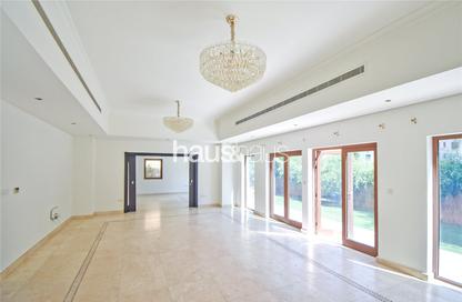 Villa - 4 - 4 for sale in Dubai Style - North Village - Al Furjan - Dubai Villa - 4 - 4 for sale in Dubai Style - North Village - Al Furjan - Dubai
