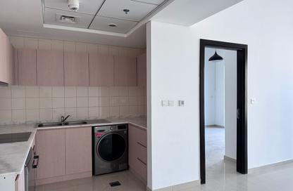 Apartment - 1 Bedroom - 2 Bathrooms for rent in Bay Central Tower Central - Bay Central - Dubai Marina - Dubai