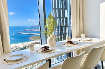 Apartment - 1 - 2 for rent in Cayan Tower - Dubai Marina - Dubai
