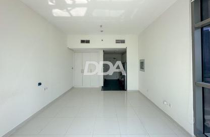 Apartment - Studio - 1 for rent in Golf Promenade 4B - Golf Promenade 4 - Golf Town - Damac Hills - Dubai