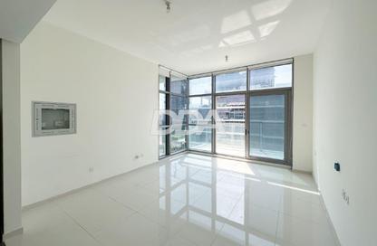 Apartment - Studio - 1 for rent in Golf Promenade 4B - Golf Promenade 4 - Golf Town - Damac Hills - Dubai Apartment - Studio - 1 for rent in Golf Promenade 4B - Golf Promenade 4 - Golf Town - Damac Hills - Dubai