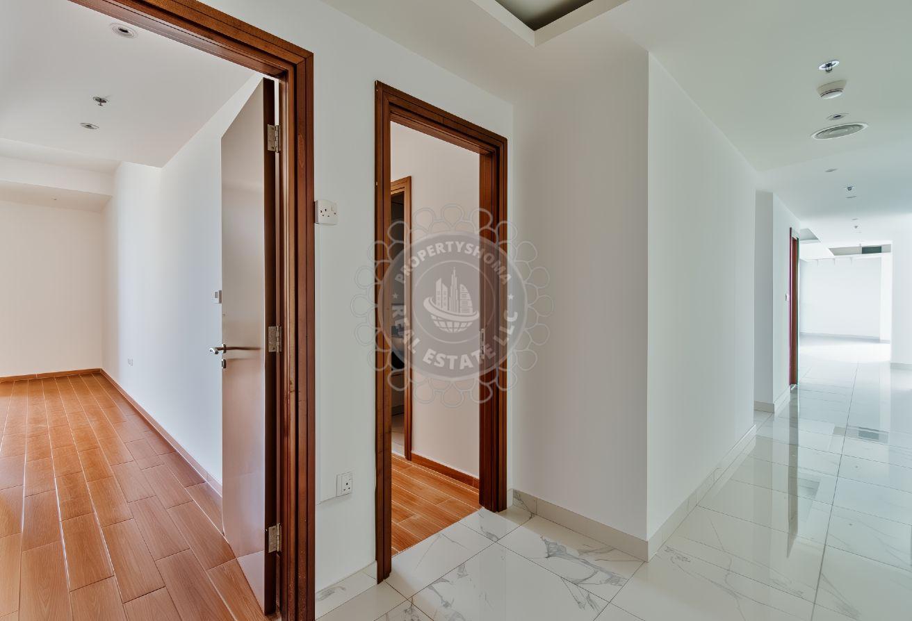 Luxury 4BR + Maid |Panoramic Views | Open Terrace photo 5