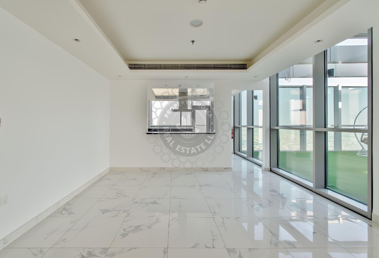 Luxury 4BR + Maid |Panoramic Views | Open Terrace photo 12