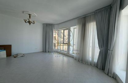 Apartment - 1 - 2 for rent in Al Majaz 3 - Al Majaz - Sharjah Apartment - 1 - 2 for rent in Al Majaz 3 - Al Majaz - Sharjah