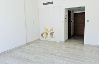 Apartment - Studio - 1 Bathroom for rent in Oxford Residence 2 - District 10 - Jumeirah Village Circle - Dubai