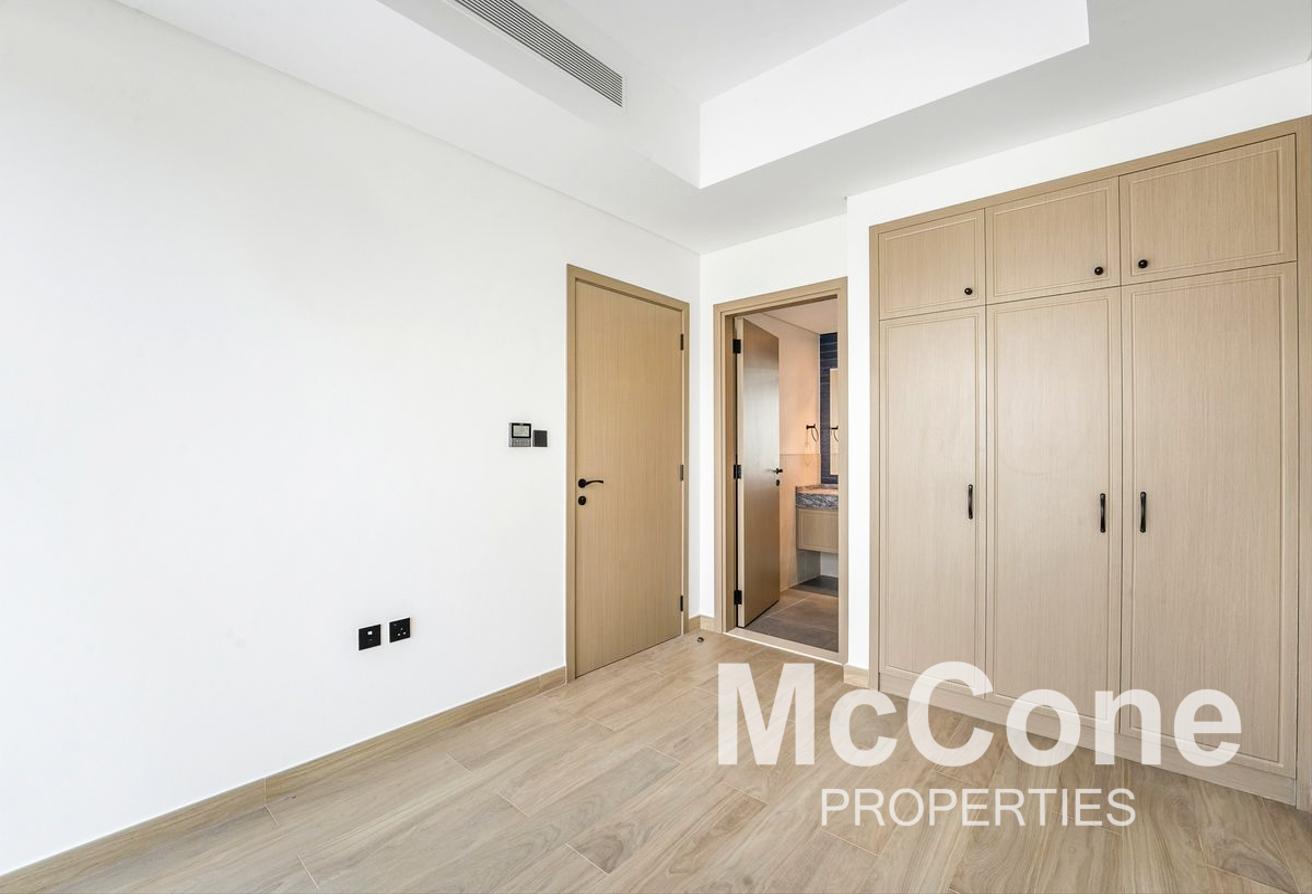 Vacant | Middle Unit | Flexible Cheques photo 7