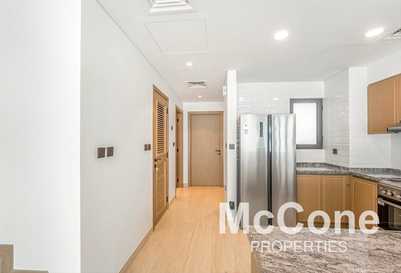 Vacant | Middle Unit | Flexible Cheques photo 5