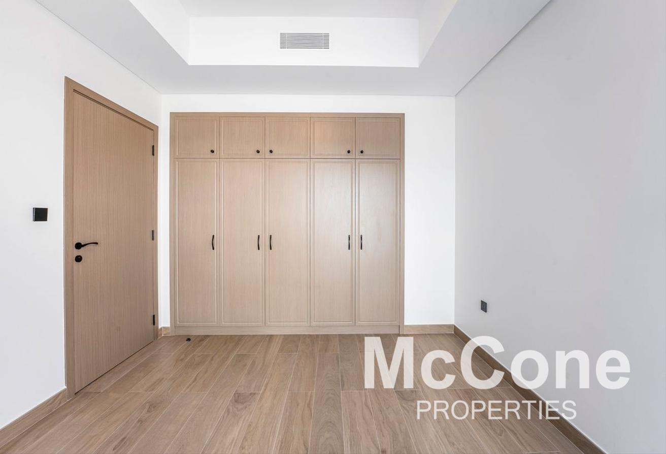 Vacant | Middle Unit | Flexible Cheques photo 9