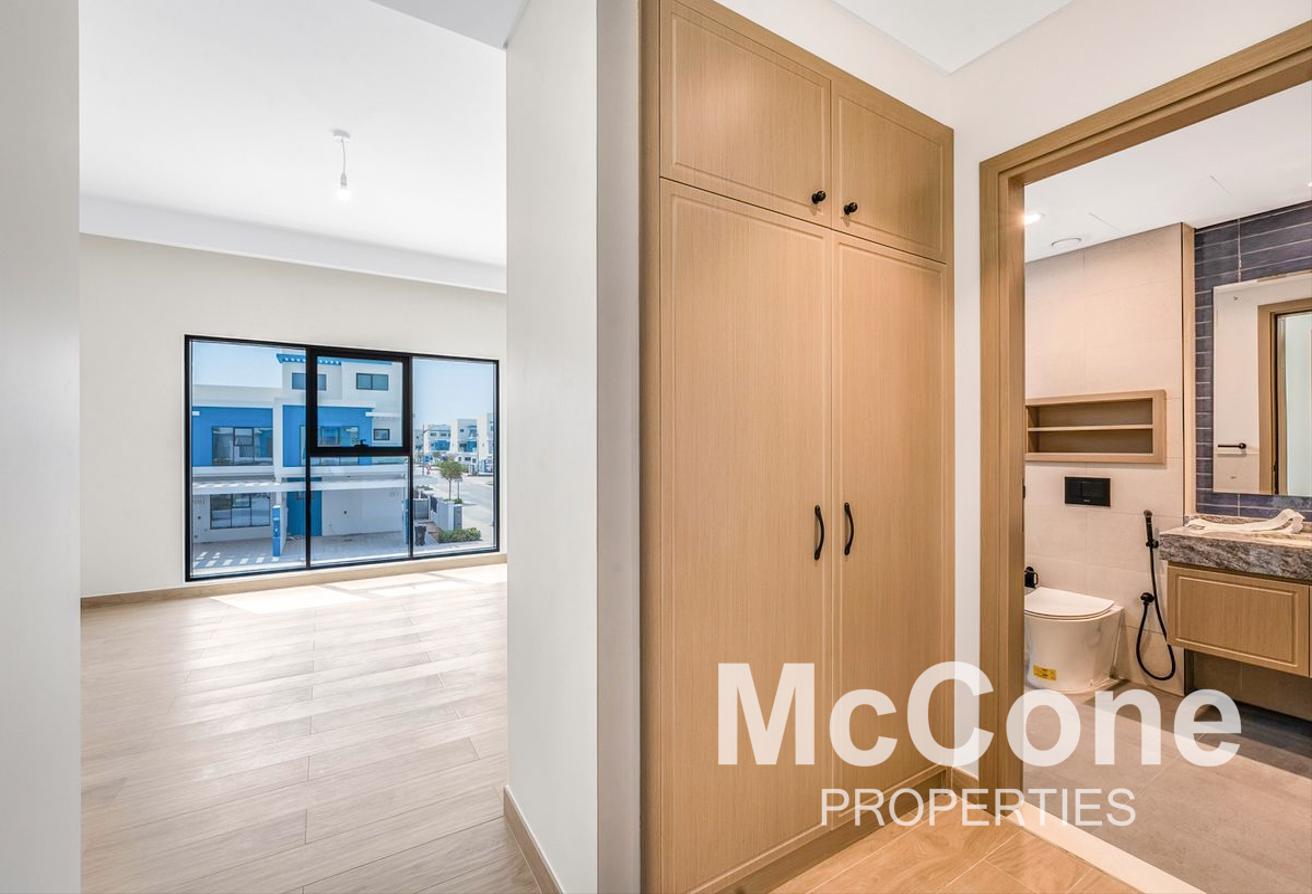 Vacant | Middle Unit | Flexible Cheques photo 24