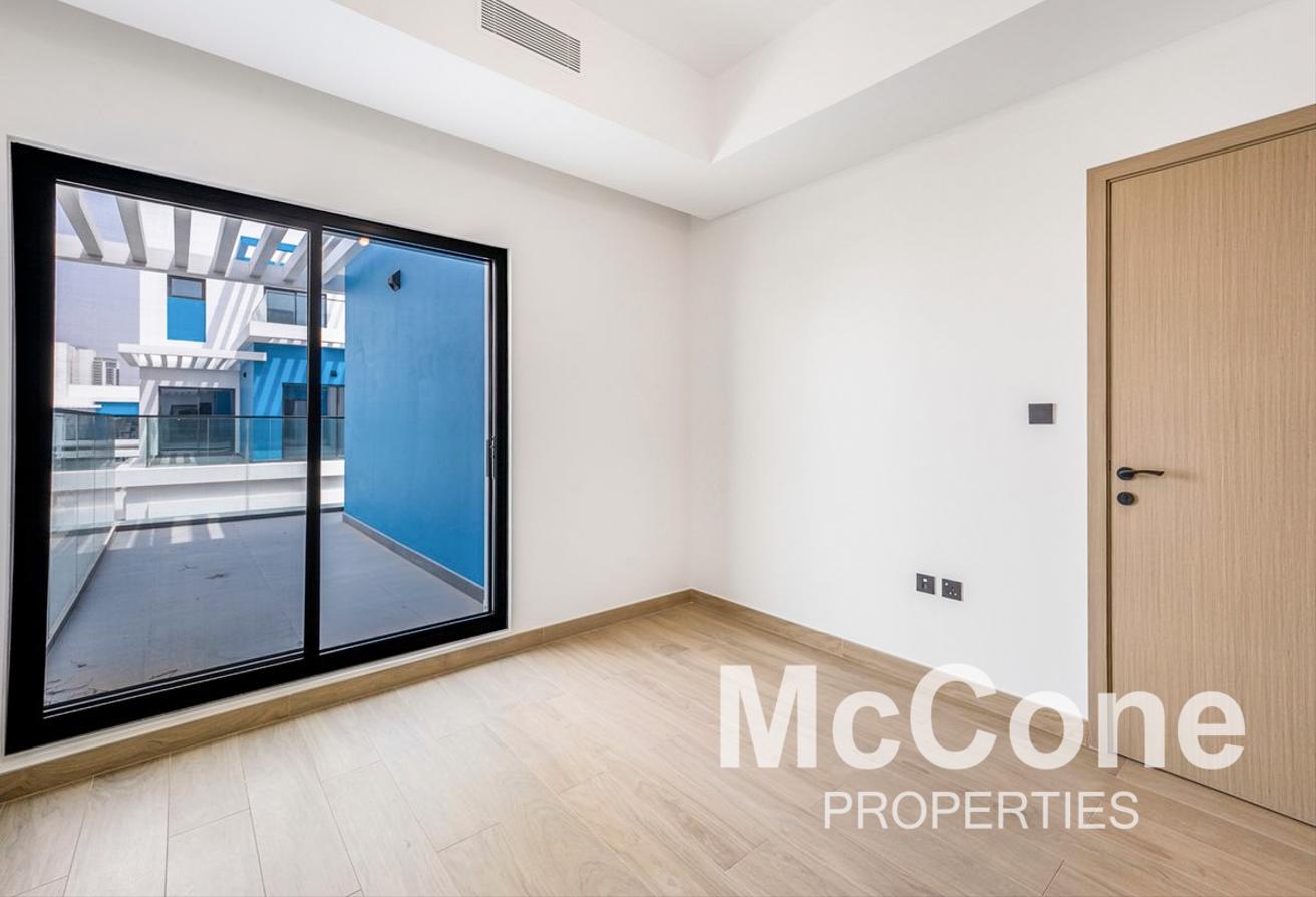 Vacant | Middle Unit | Flexible Cheques photo 13