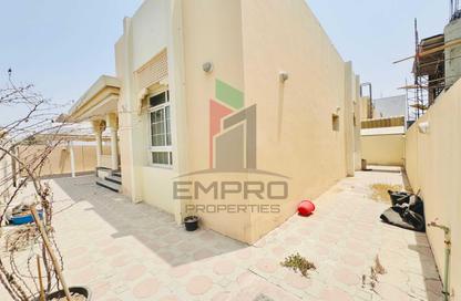 Villa - Studio for rent in Jumeirah 1 - Jumeirah - Dubai