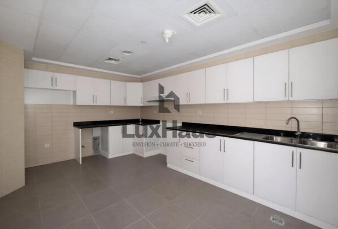 78186168 - Property Image 3