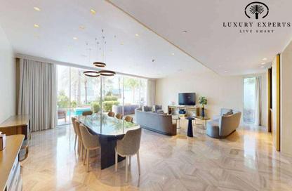 Apartment - 5 Bedrooms - 6 Bathrooms for sale in FIVE Palm Jumeirah - Palm Jumeirah - Dubai