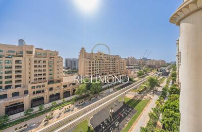 Apartment - 2 - 3 for rent in Al Shahla - Shoreline Apartments - Palm Jumeirah - Dubai