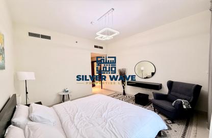 Apartment - 1 Bedroom - 2 Bathrooms for rent in The View - Al Raha Beach - Abu Dhabi